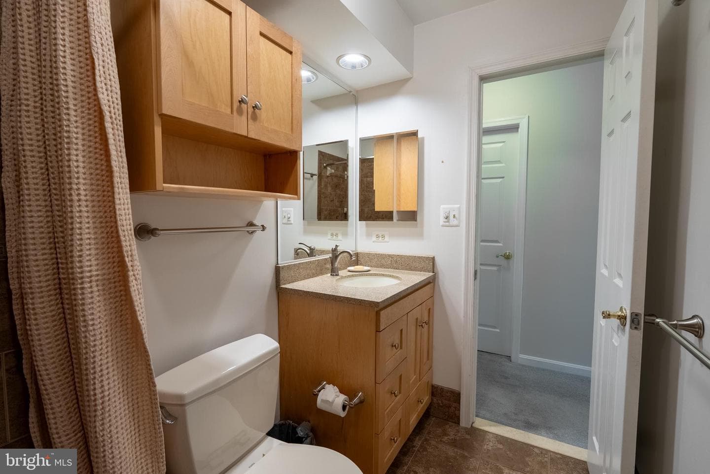 8007 Craddock Road photo 32