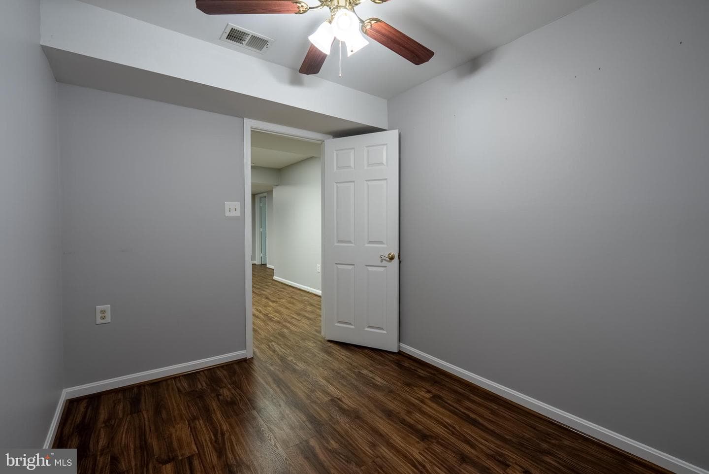 8007 Craddock Road photo 42