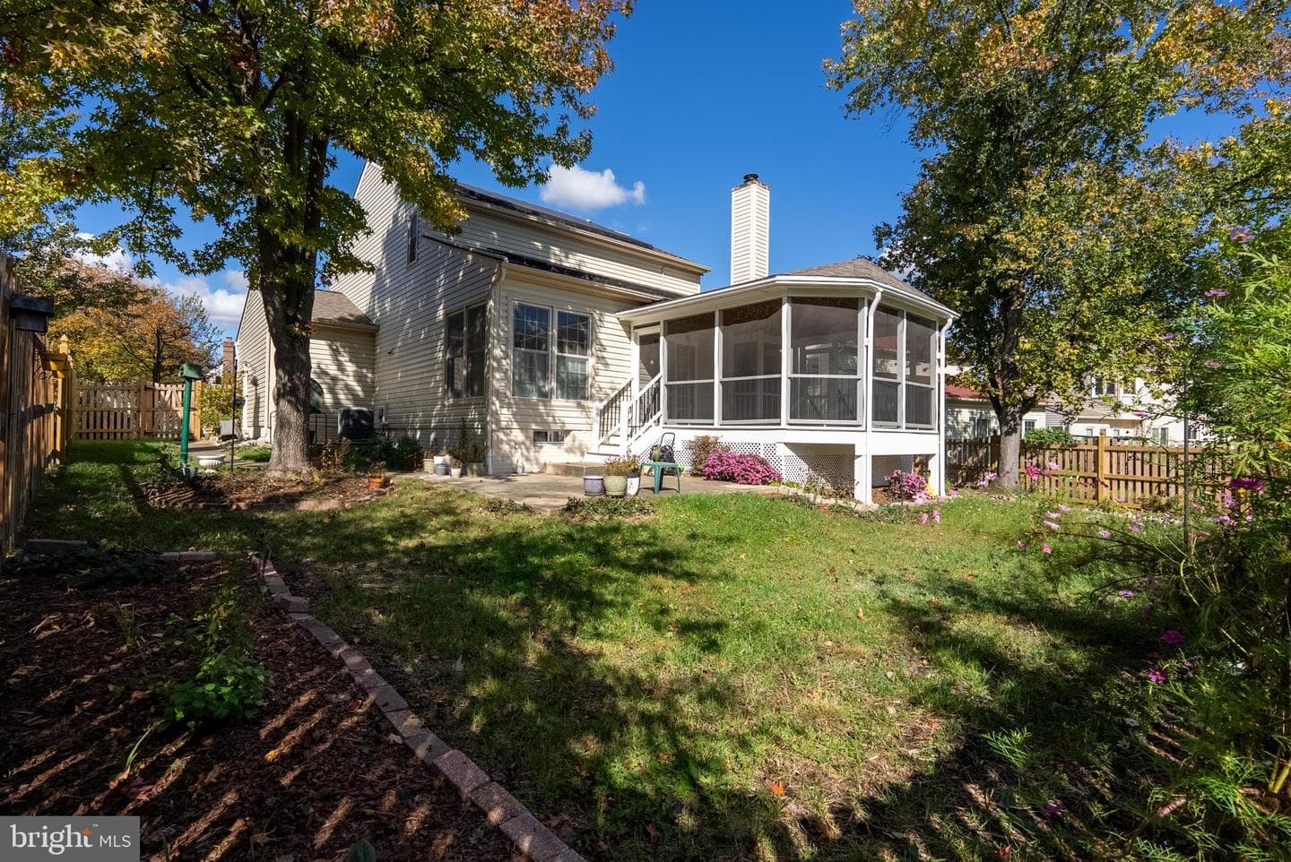 8007 Craddock Road photo 55