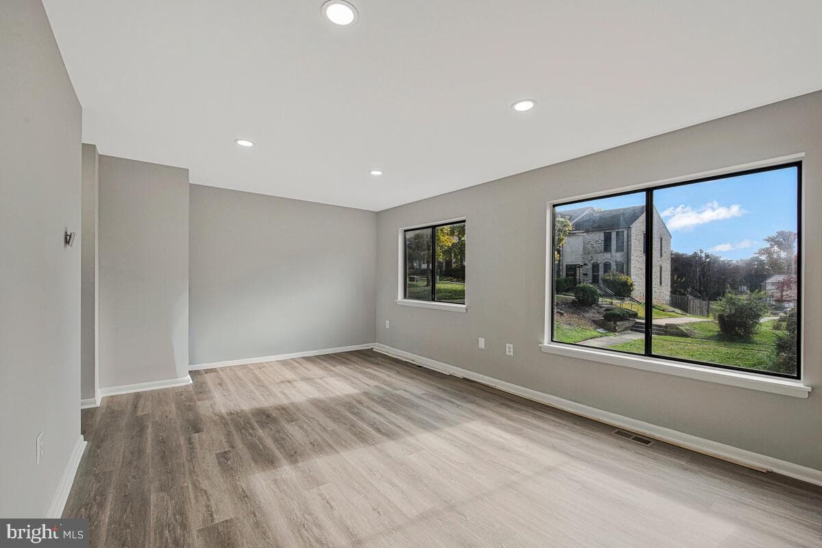 8739 Brae Brooke Drive photo 15