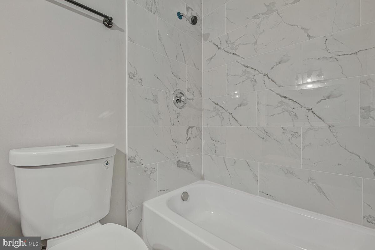 8739 Brae Brooke Drive photo 24