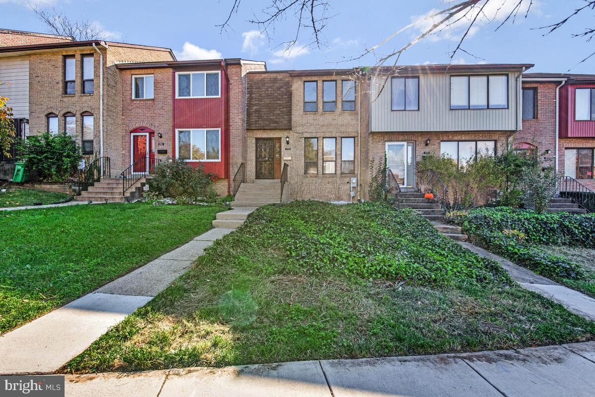 8739 Brae Brooke Drive photo 3