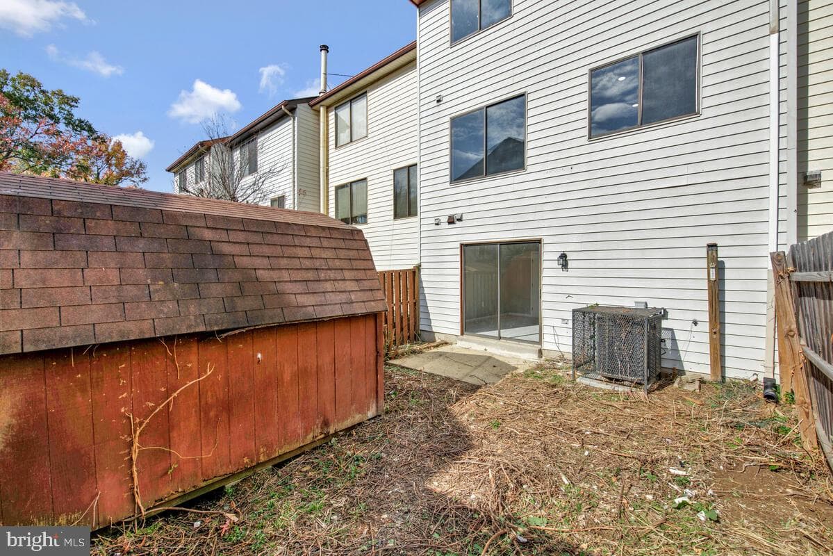8739 Brae Brooke Drive photo 36