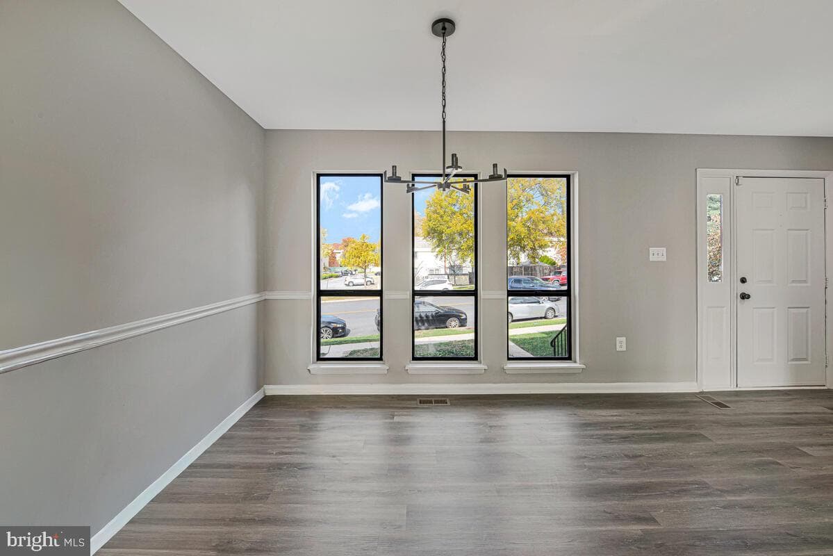 8739 Brae Brooke Drive photo 9
