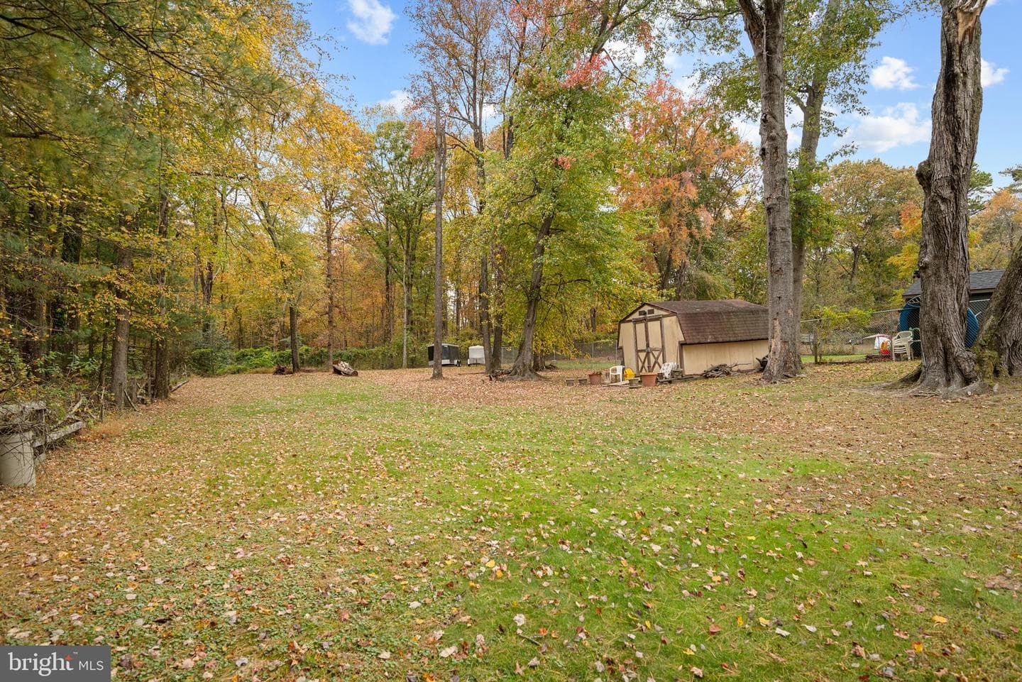 7807 Colonial Lane photo 22