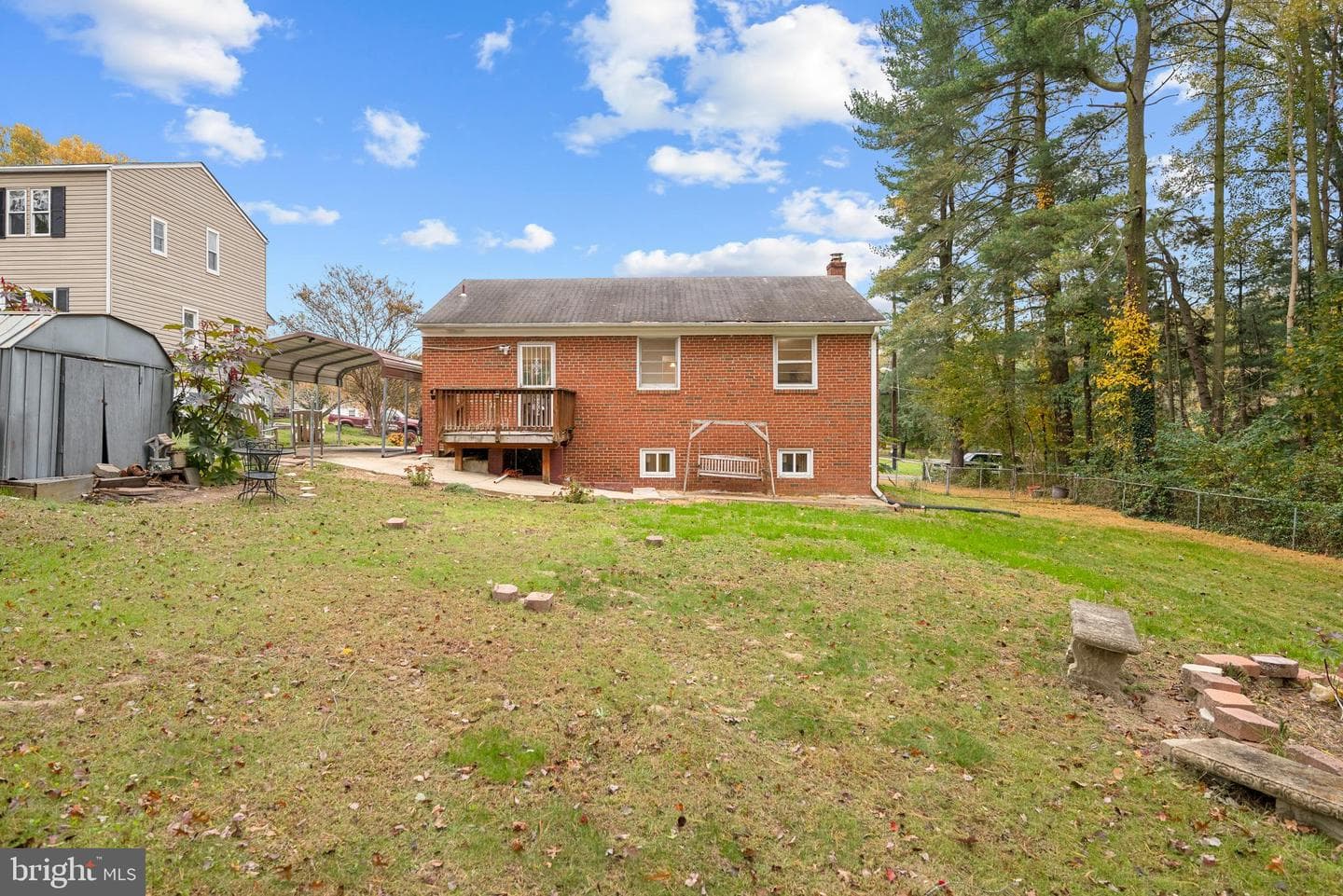 7807 Colonial Lane photo 24