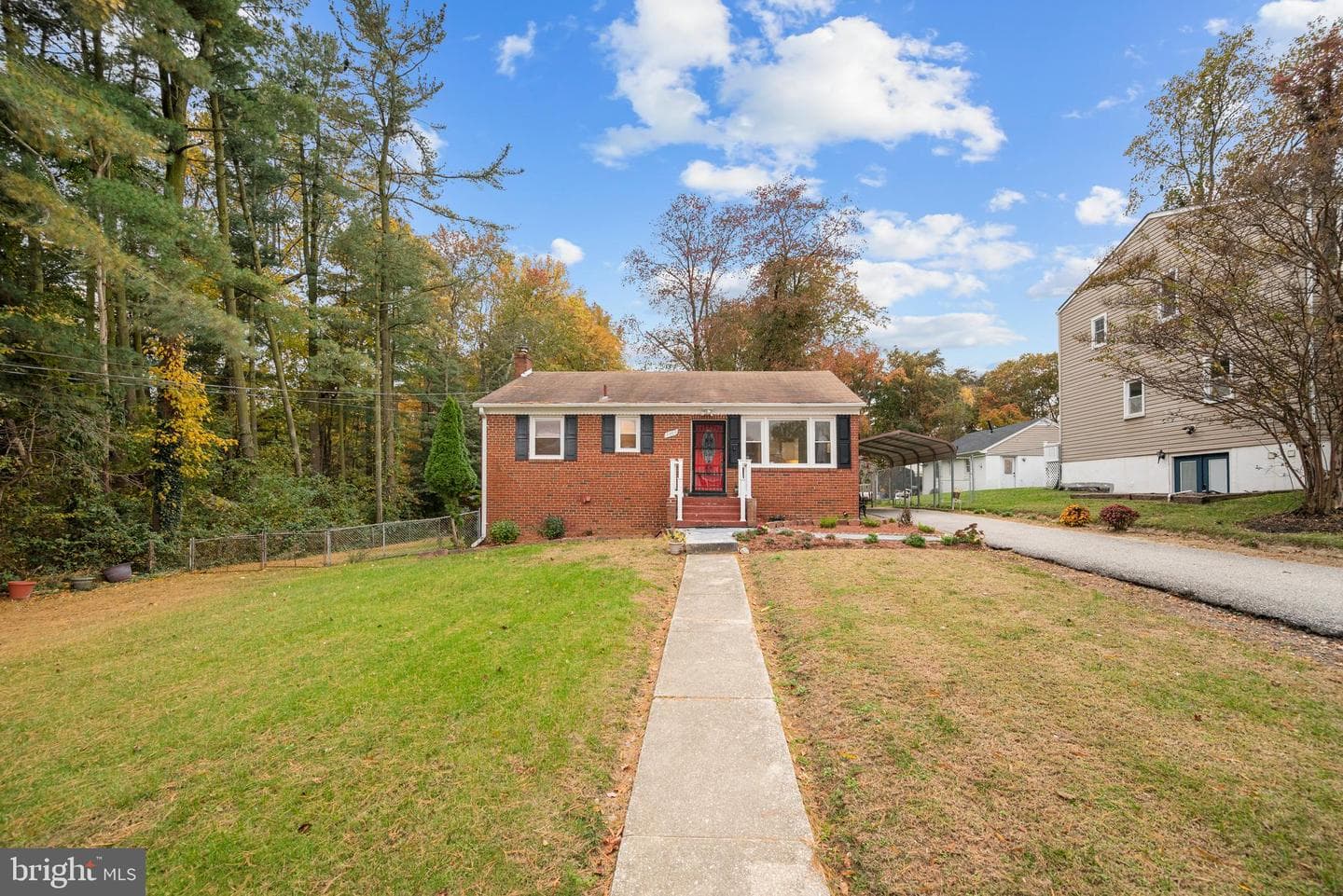 7807 Colonial Lane photo 27