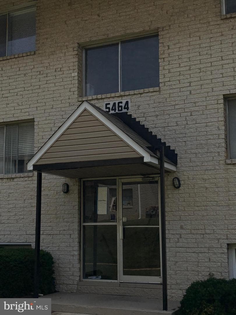 5464 85th Avenue #201 photo 2