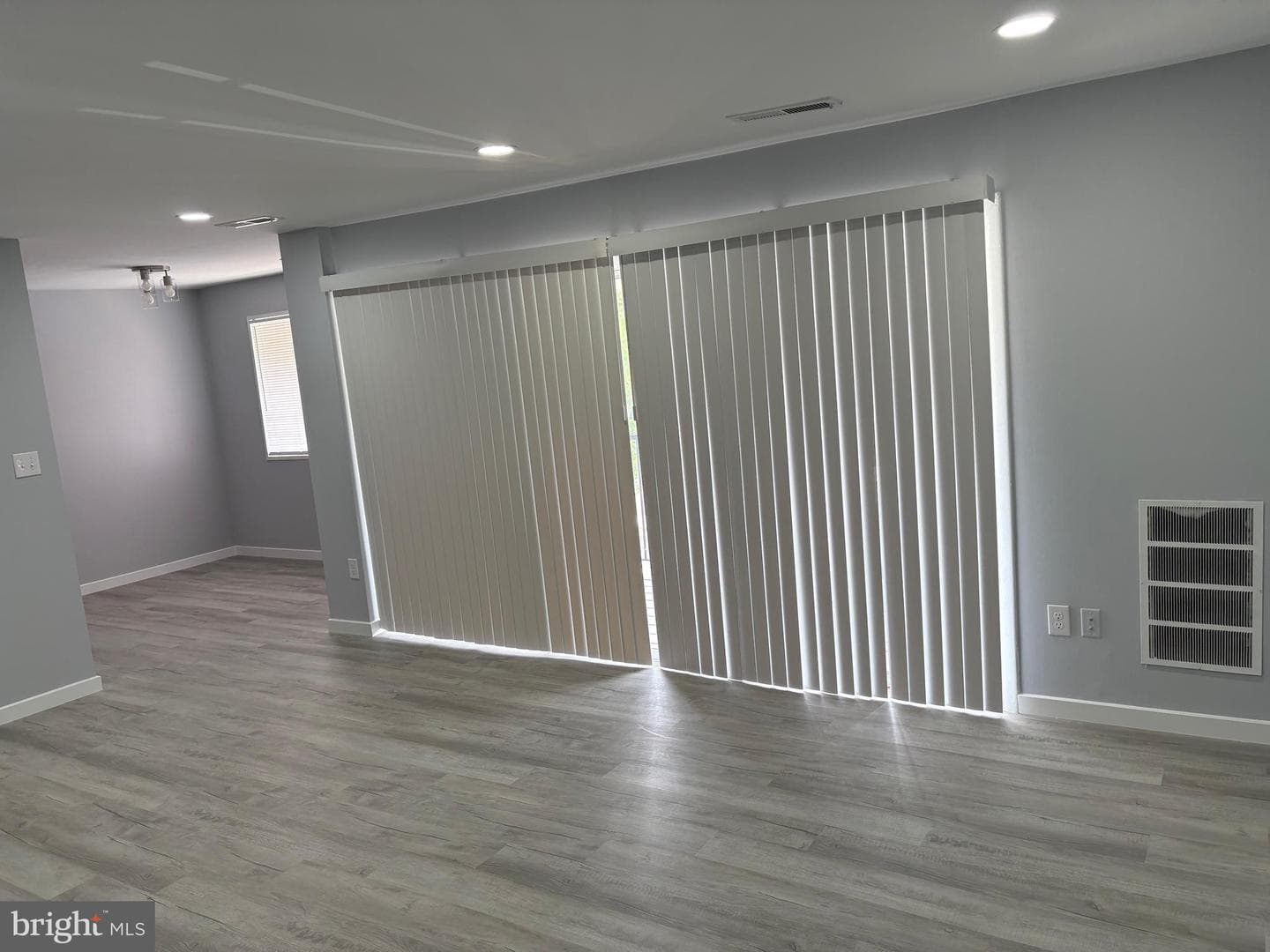 5464 85th Avenue #201 photo 21