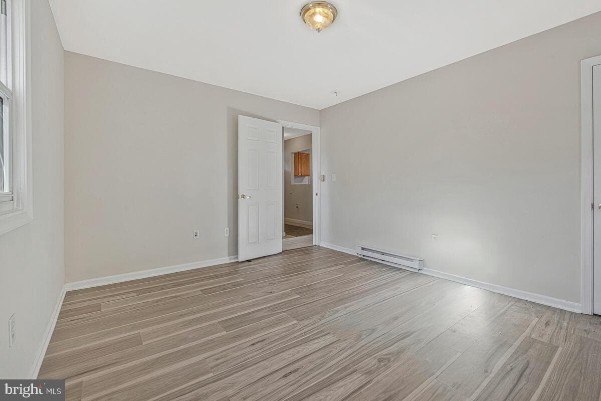 7712 Frederick Road photo 14