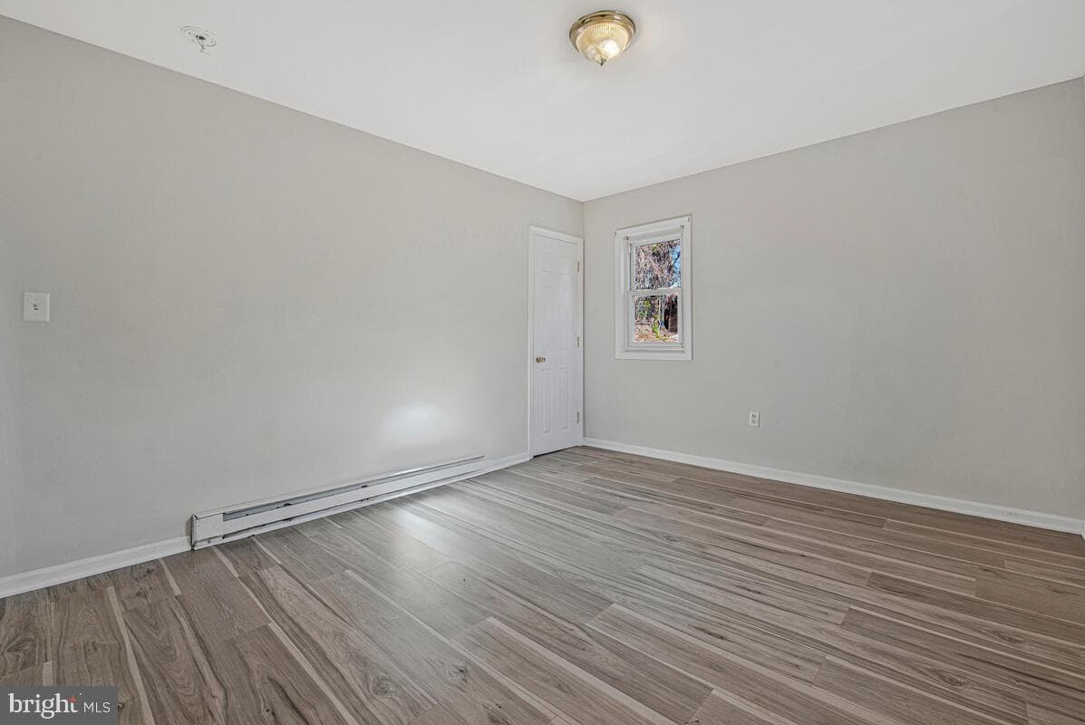 7712 Frederick Road photo 16