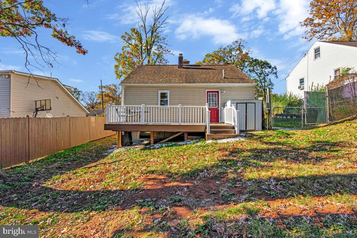 7712 Frederick Road photo 26