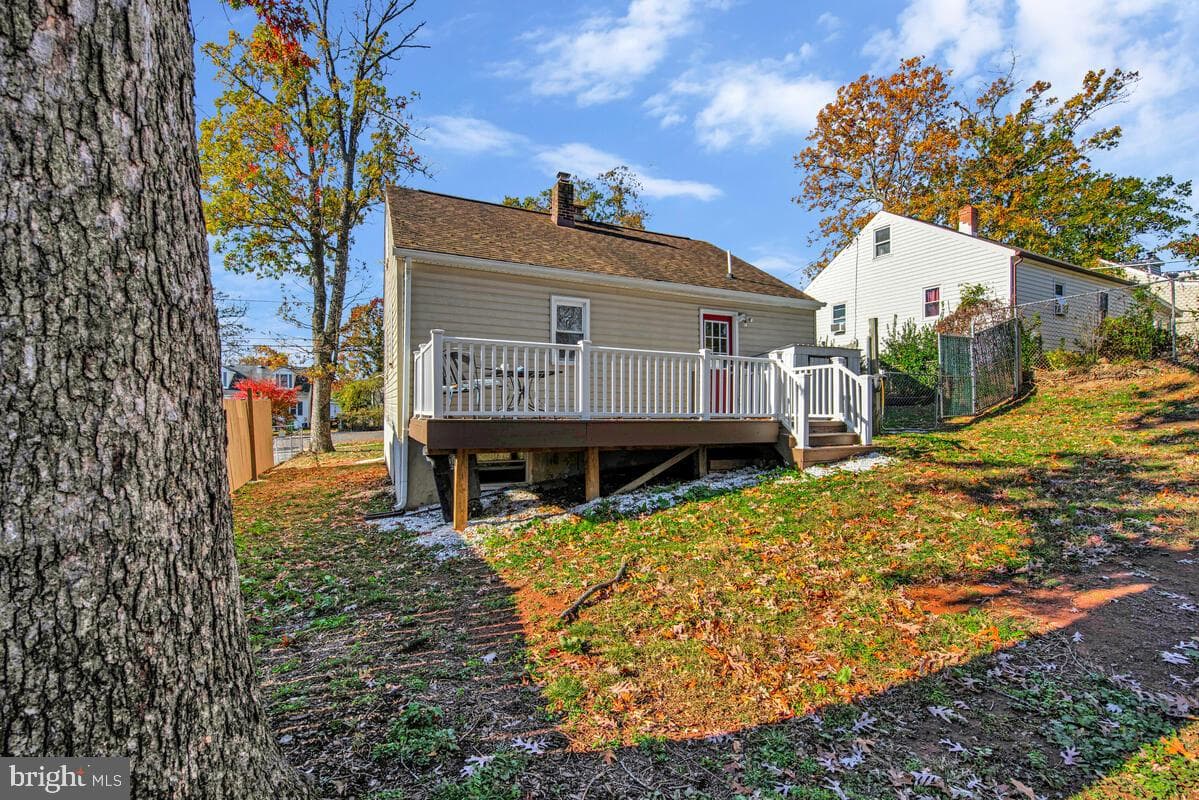 7712 Frederick Road photo 28