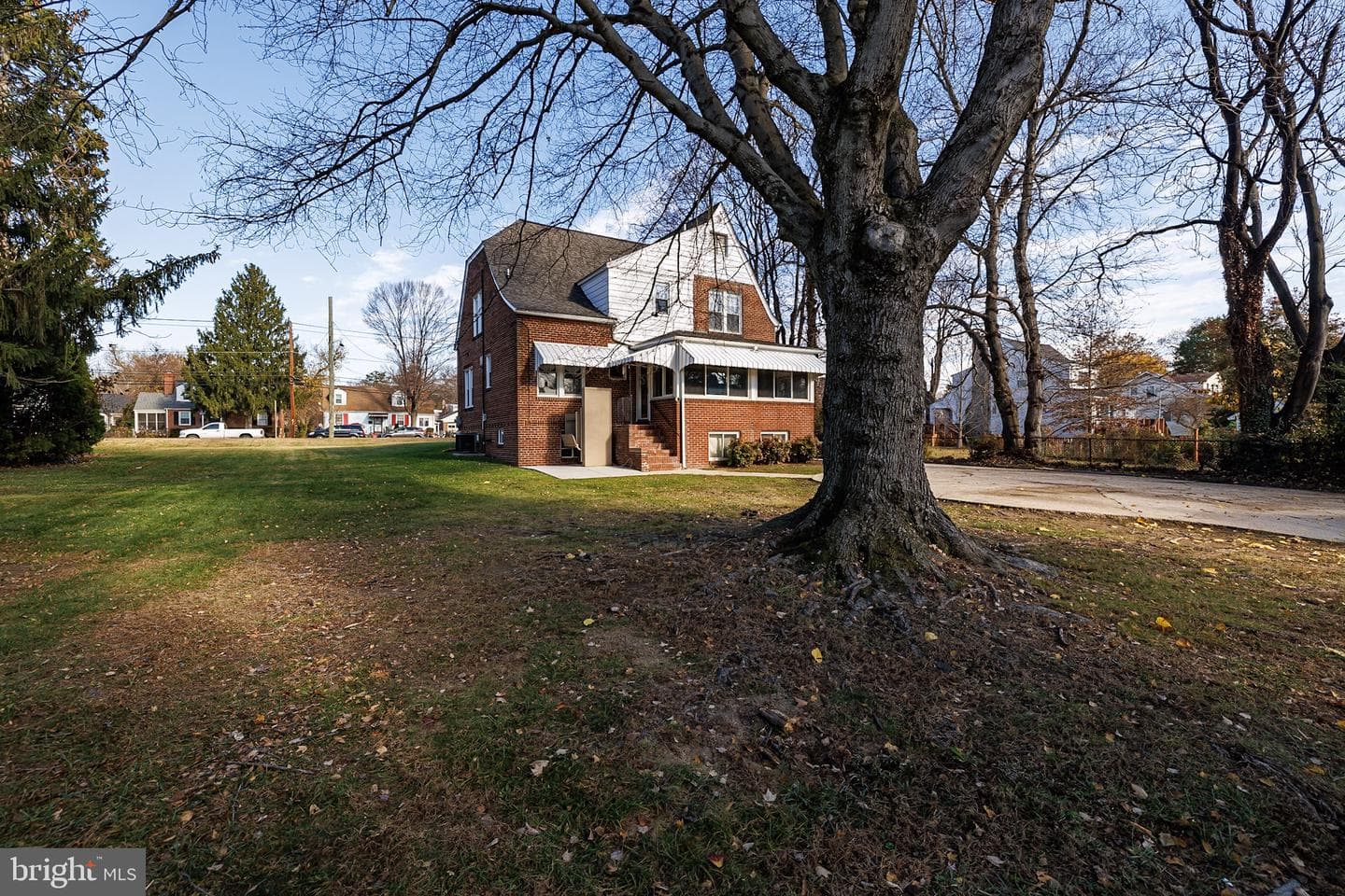 3609 Hamilton Street photo 36