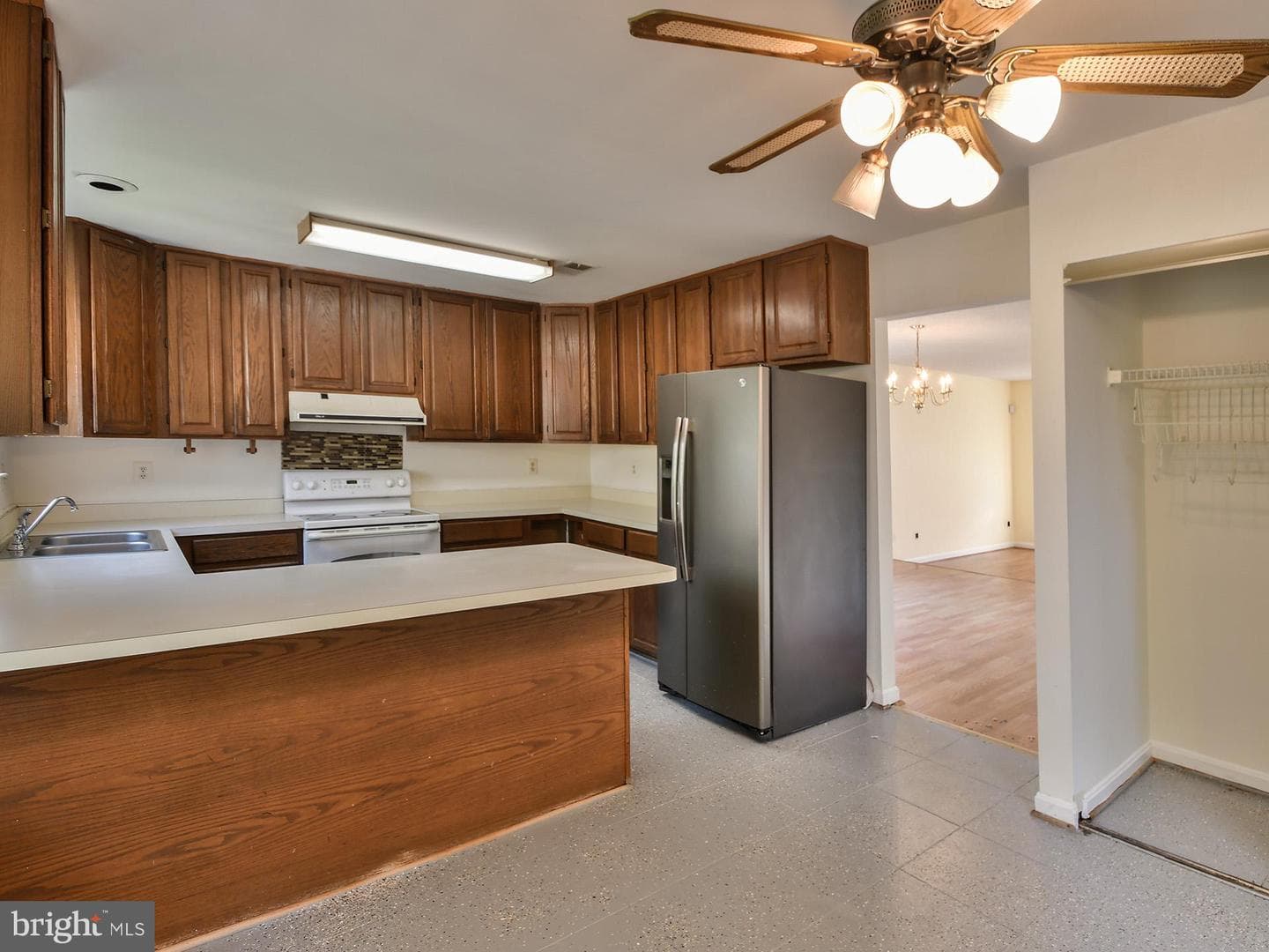7906 Kara Court photo 19