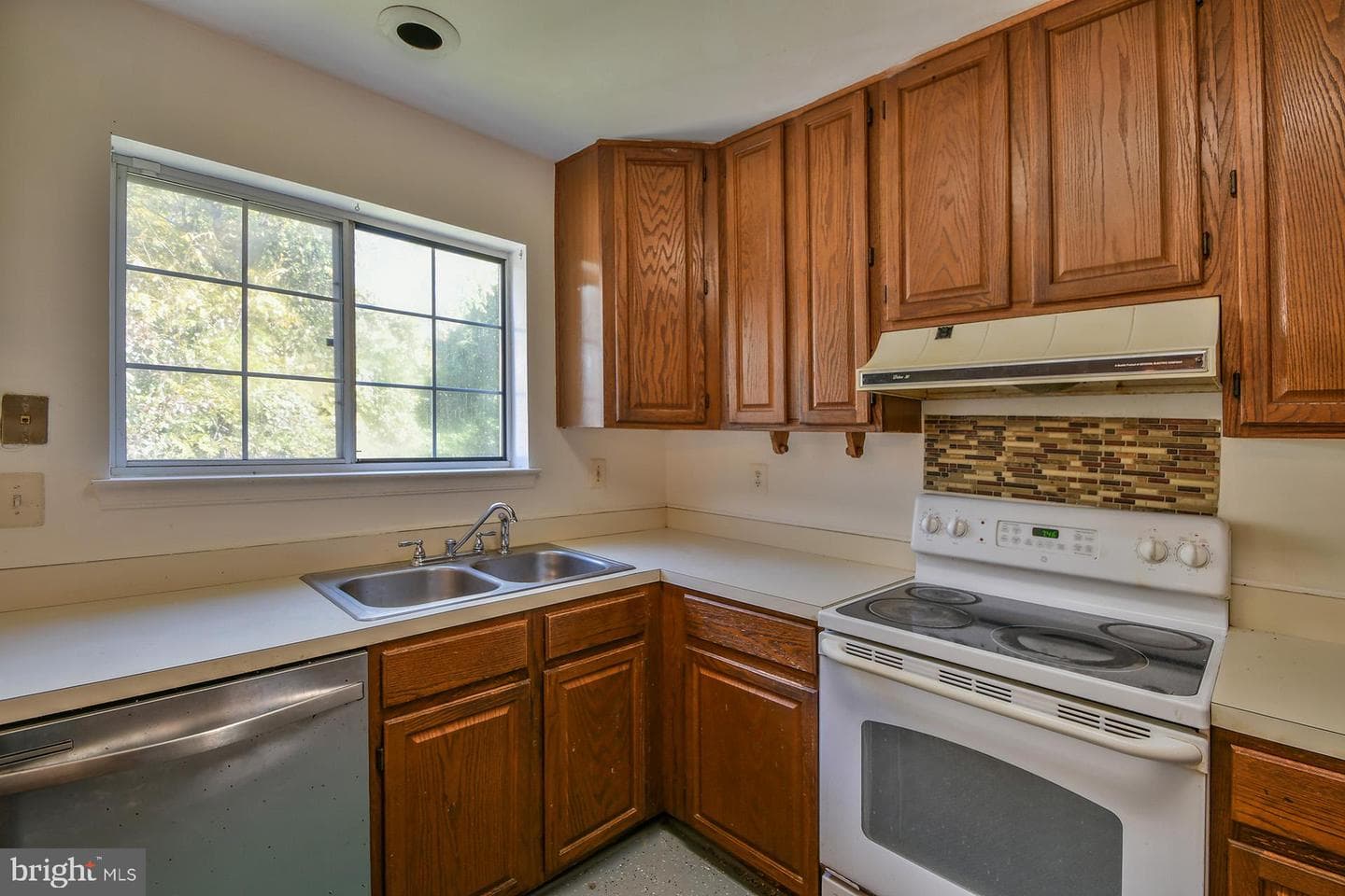 7906 Kara Court photo 22