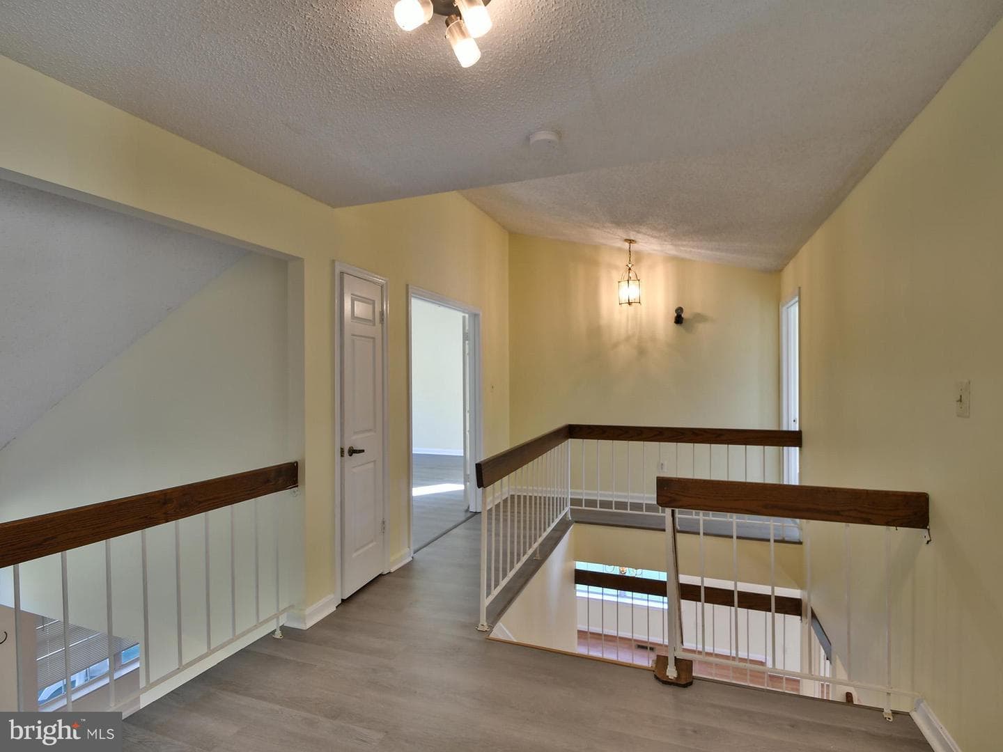 7906 Kara Court photo 33