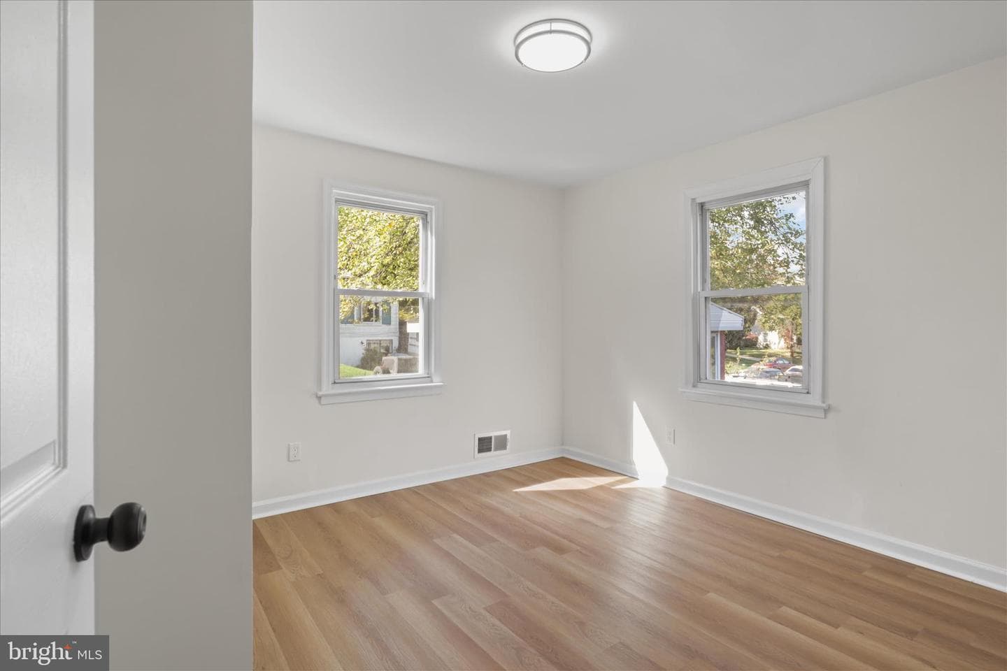 6110 Drylog Street photo 15