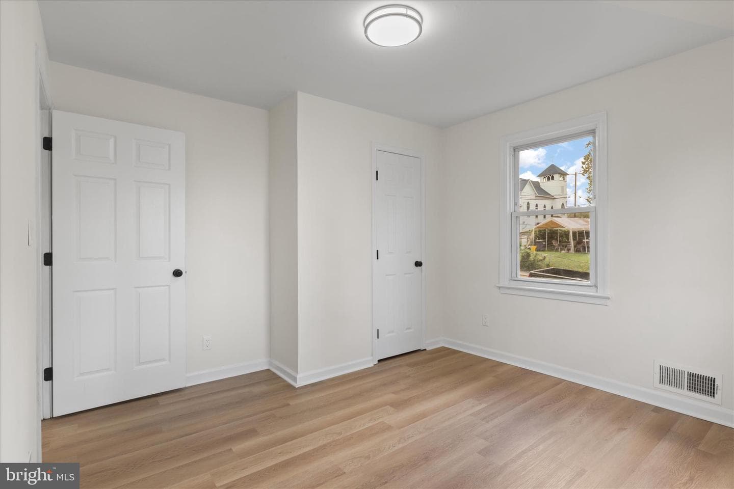 6110 Drylog Street photo 17