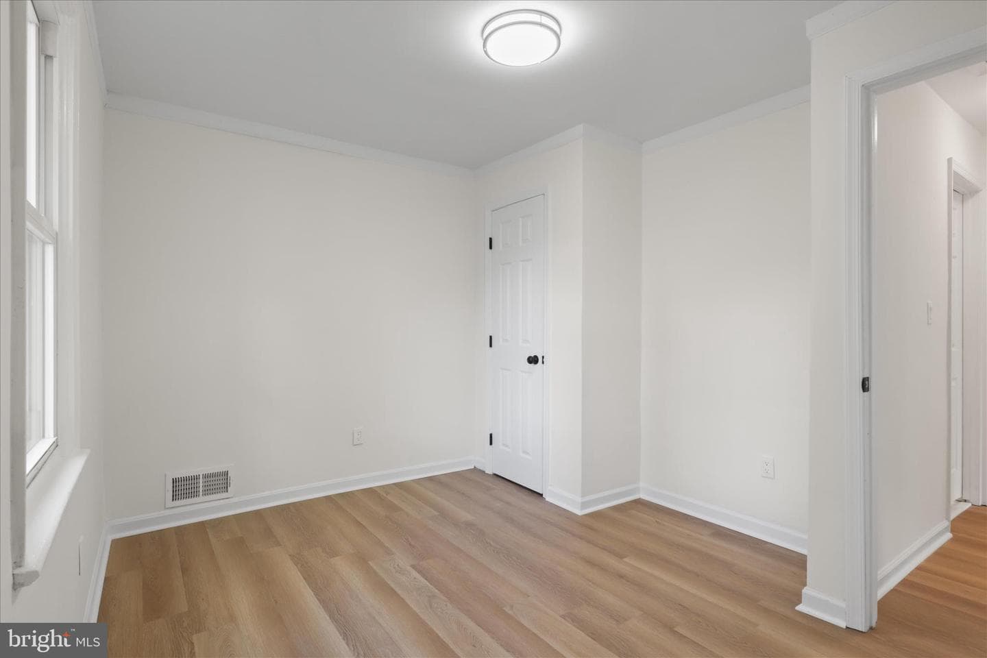 6110 Drylog Street photo 19