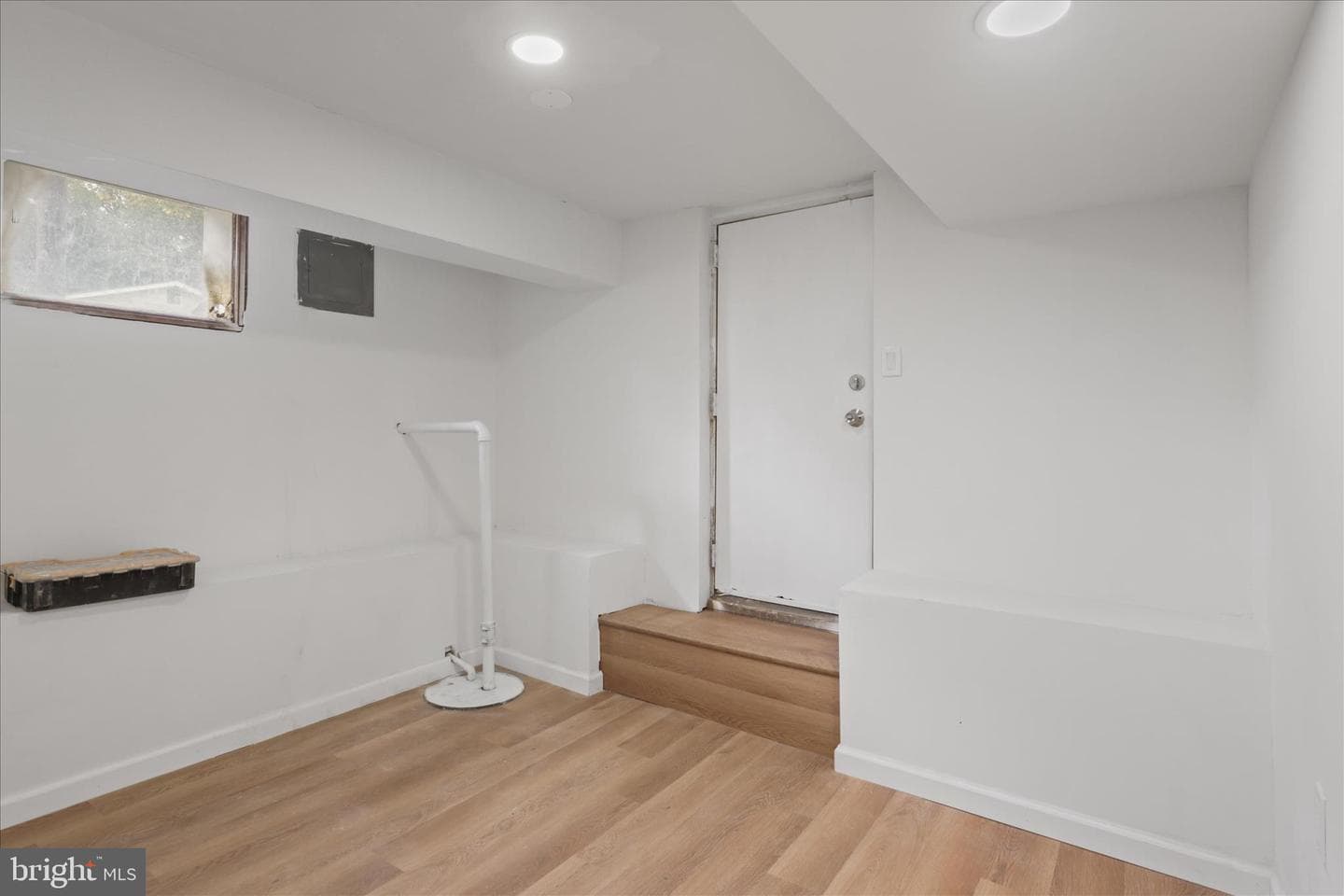 6110 Drylog Street photo 32