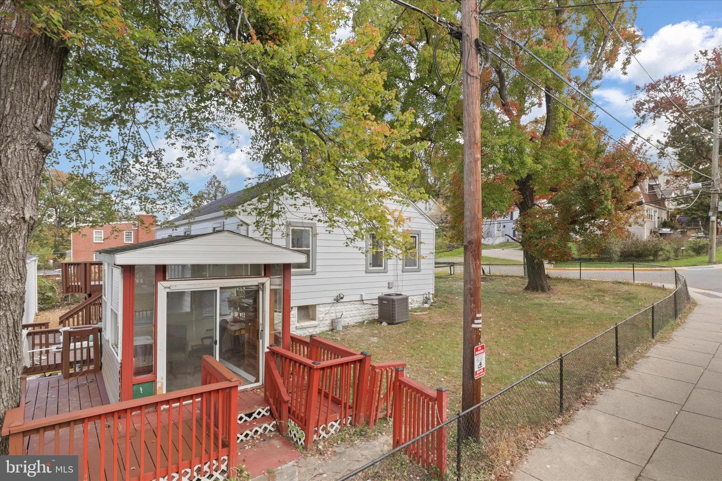 6110 Drylog Street photo 37