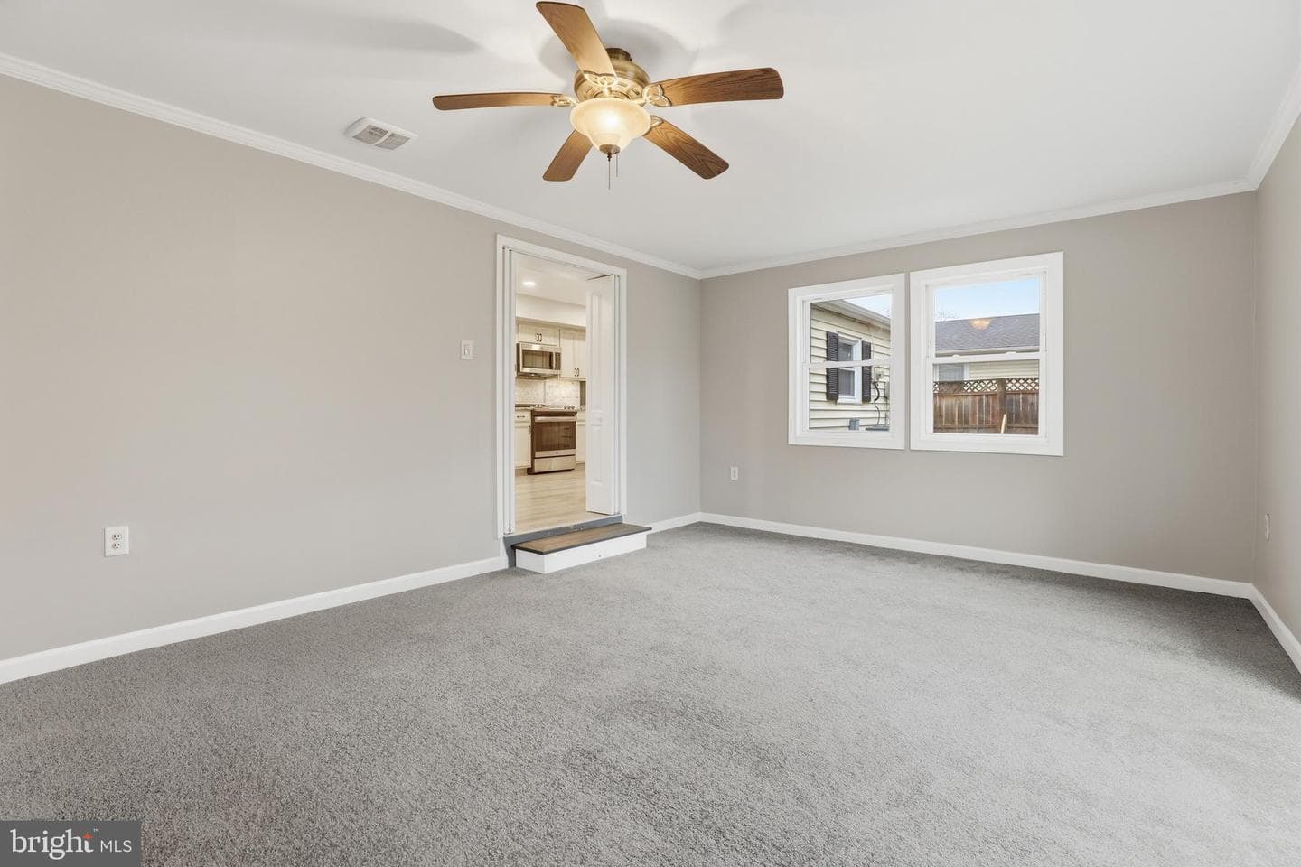 12804 Holiday Lane photo 15
