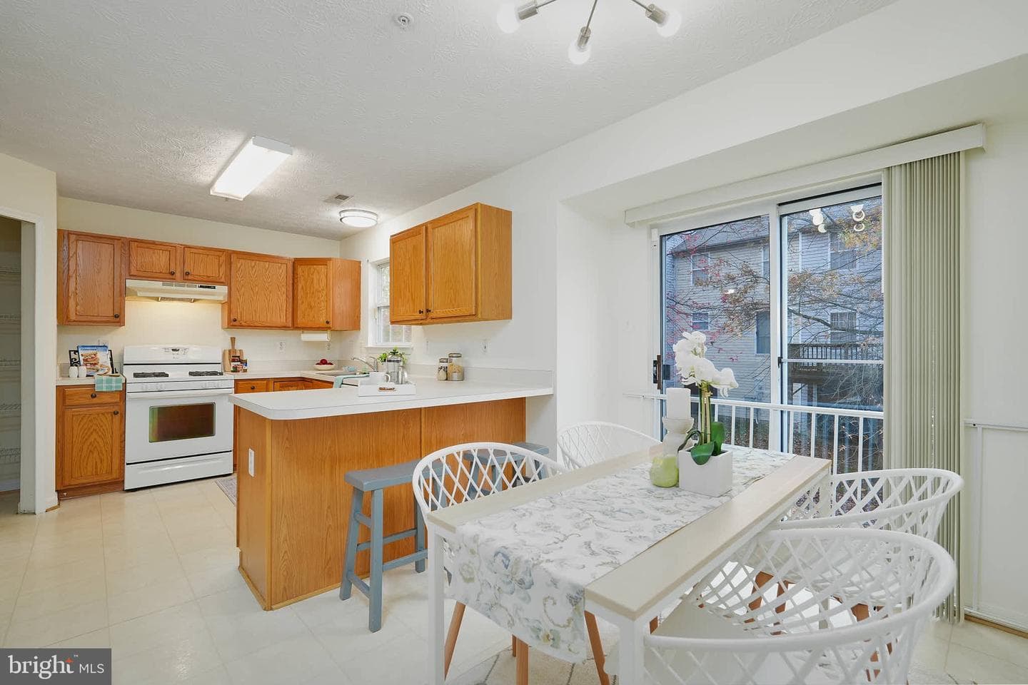 2400 Lemontree Lane photo 20