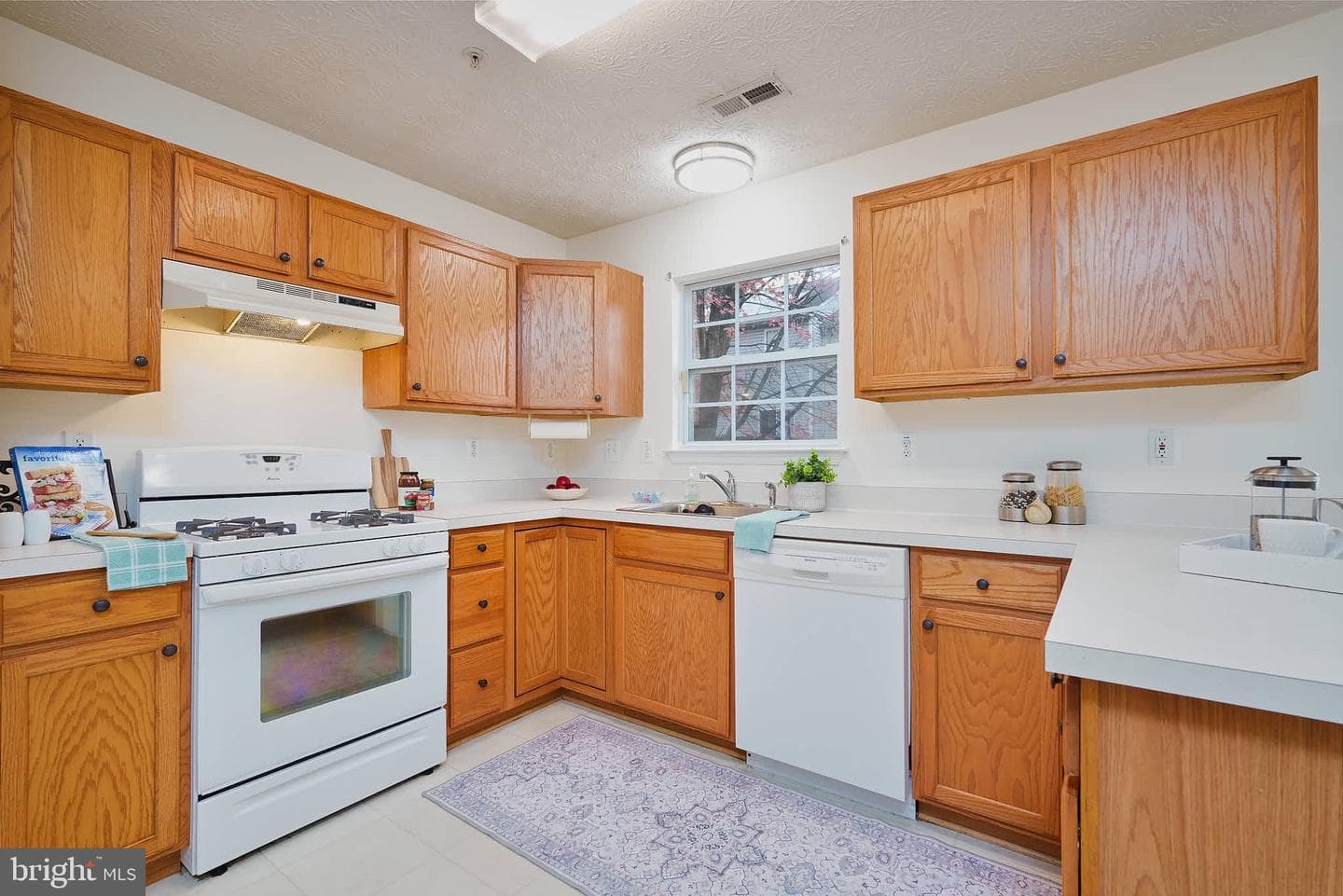 2400 Lemontree Lane photo 22