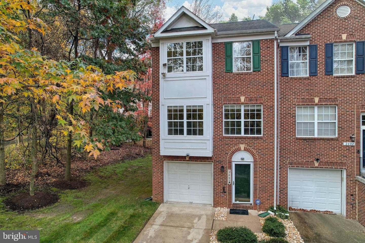 2400 Lemontree Lane photo 3
