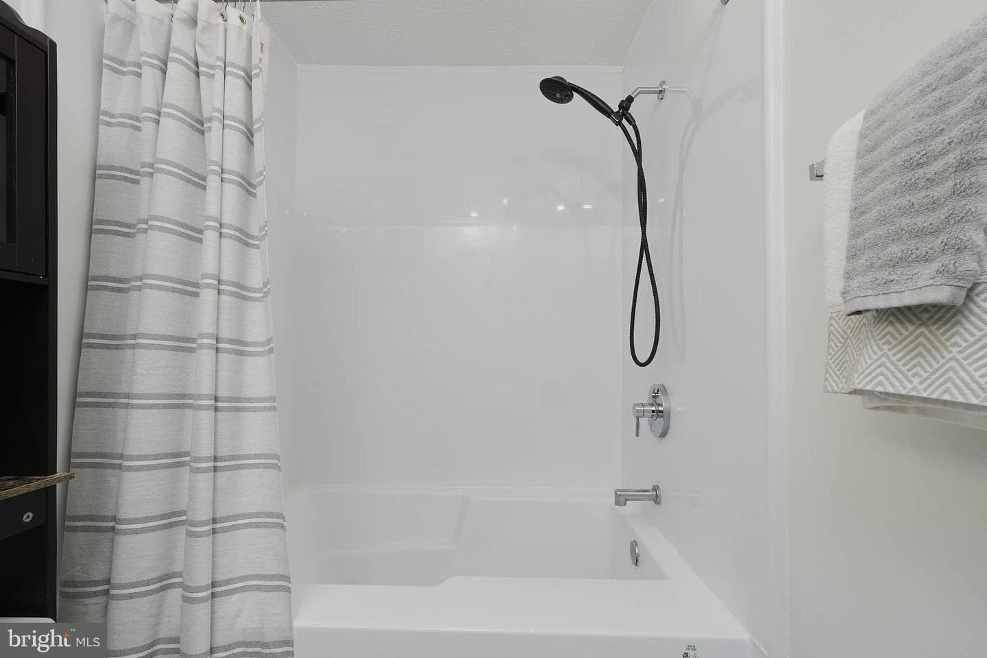 2400 Lemontree Lane photo 34