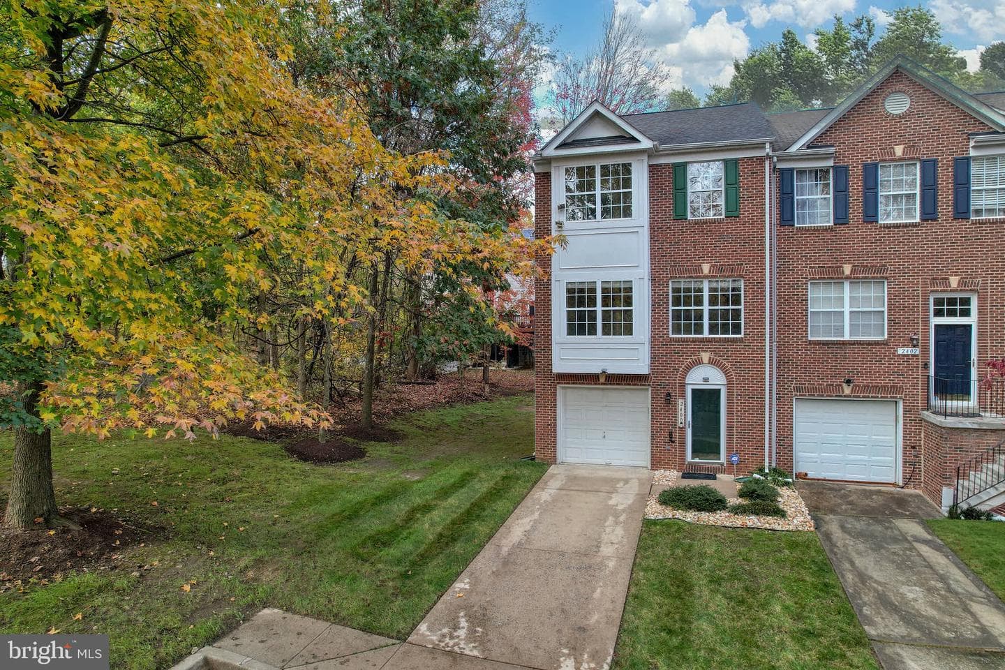 2400 Lemontree Lane photo 4