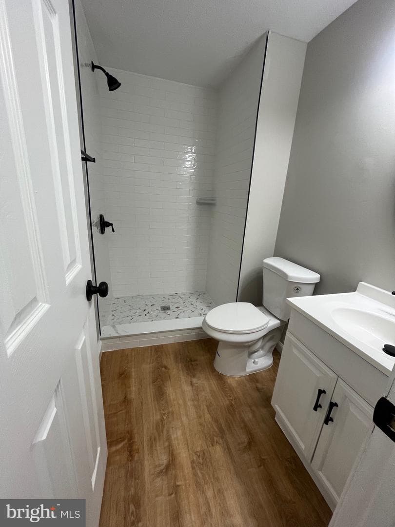 6906 Blue Holly Court photo 11