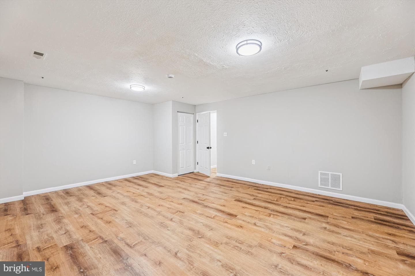 6906 Blue Holly Court photo 21