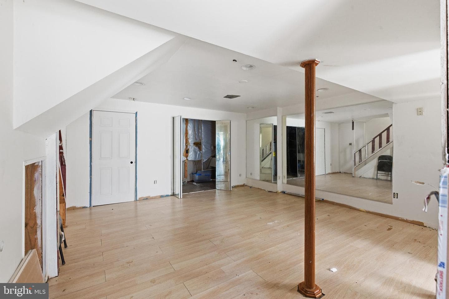 2913 Hobblebush Court photo 23