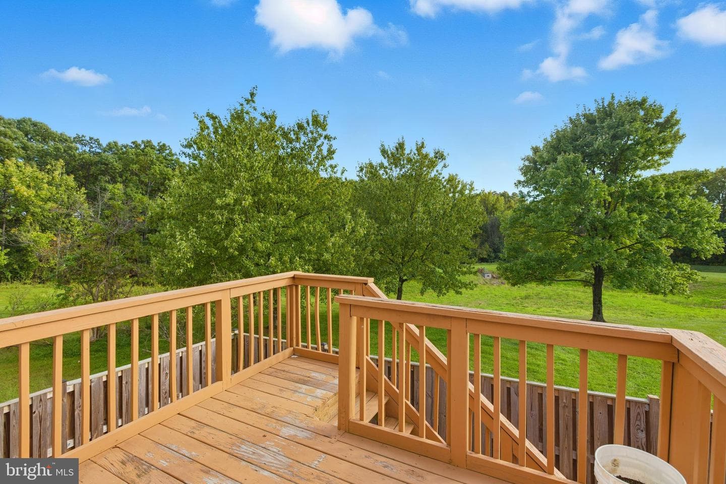 2913 Hobblebush Court photo 4