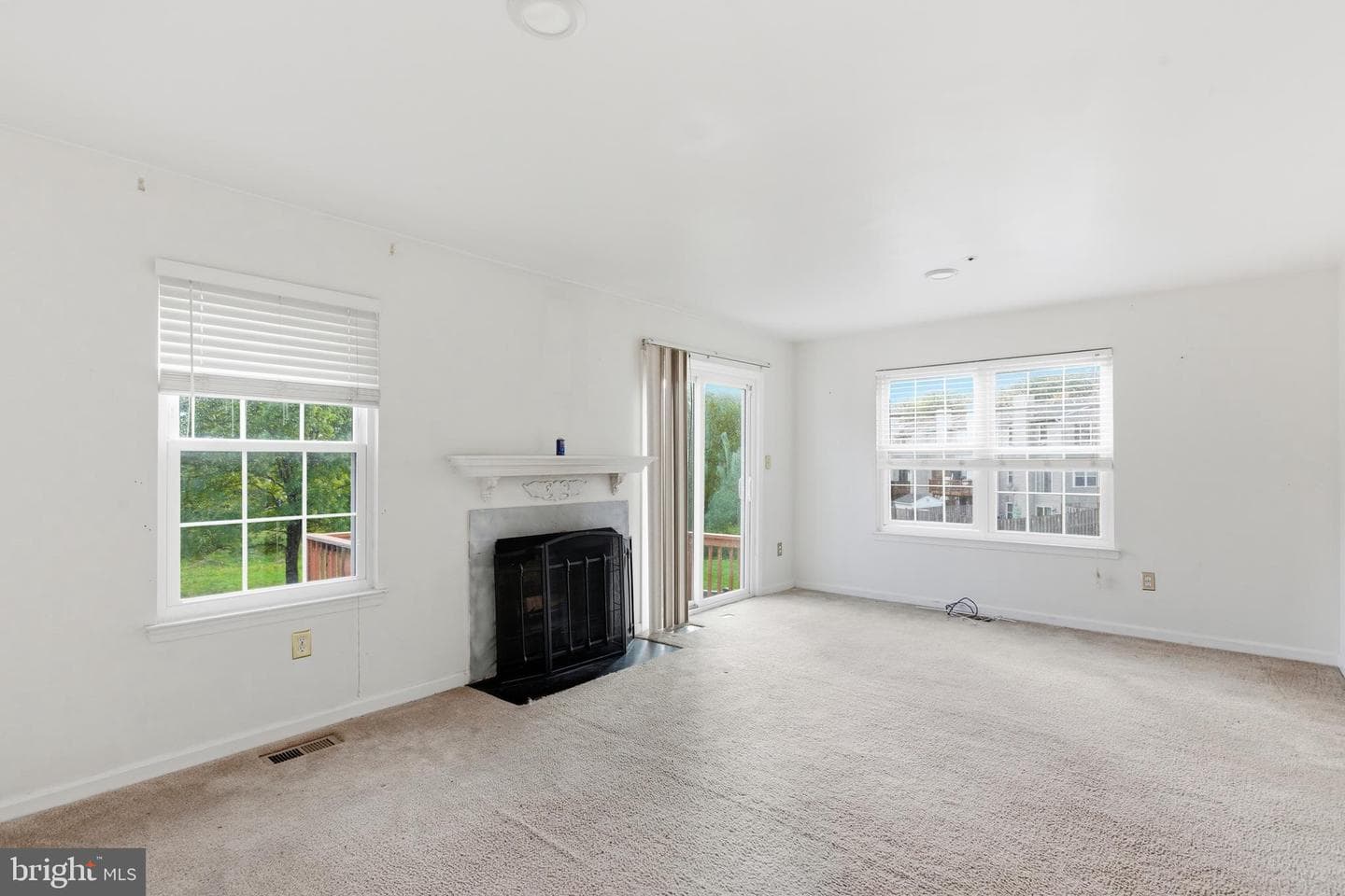 2913 Hobblebush Court photo 5