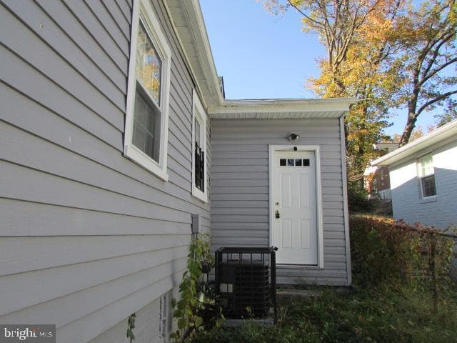 1629 Quarter Avenue photo 3