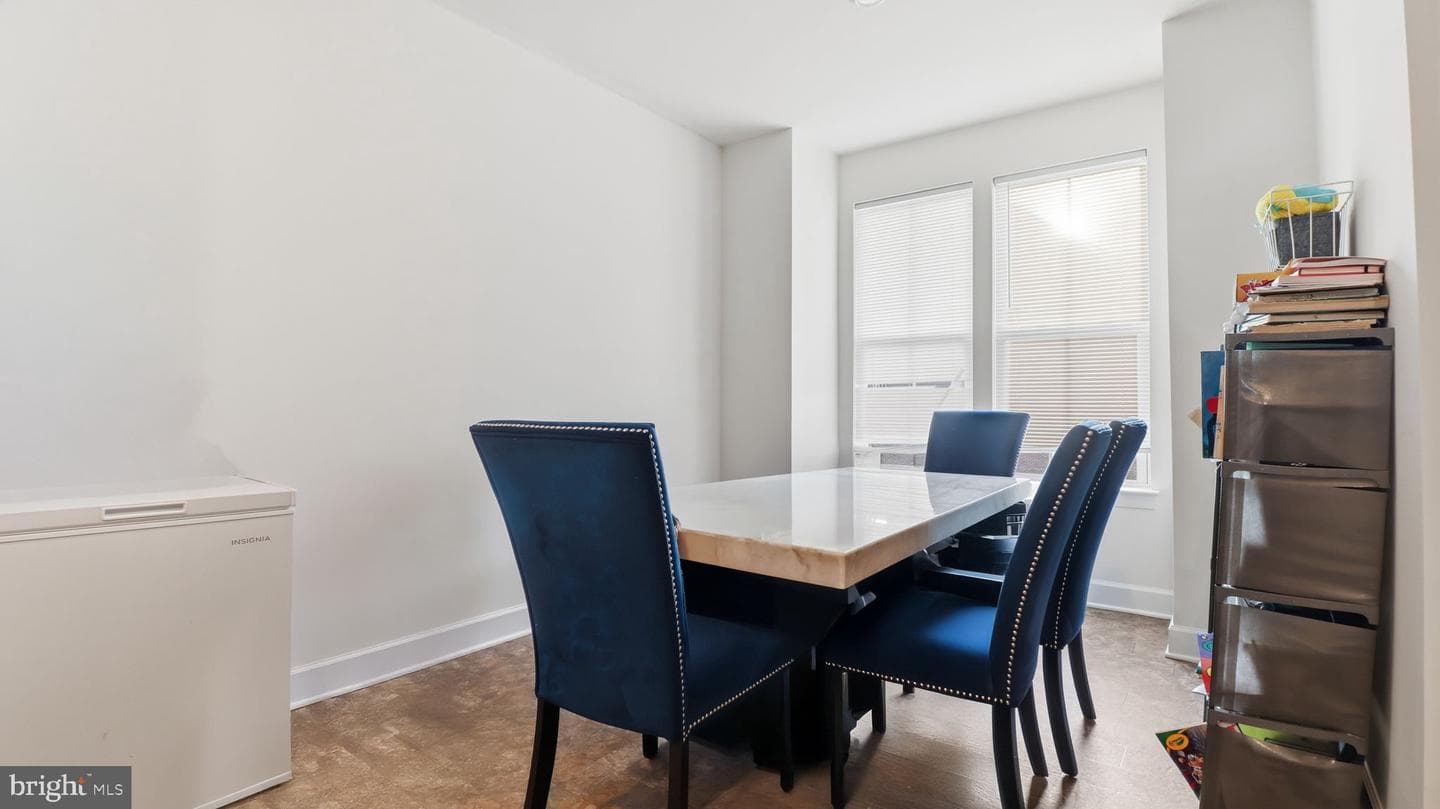 237 Phoenix Drive photo 8