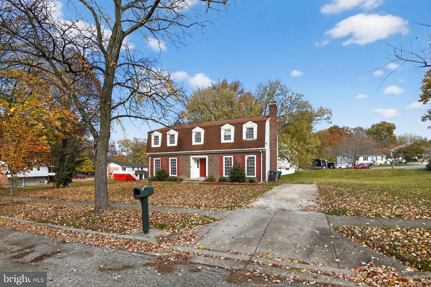 16504 Village Drive W photo 2