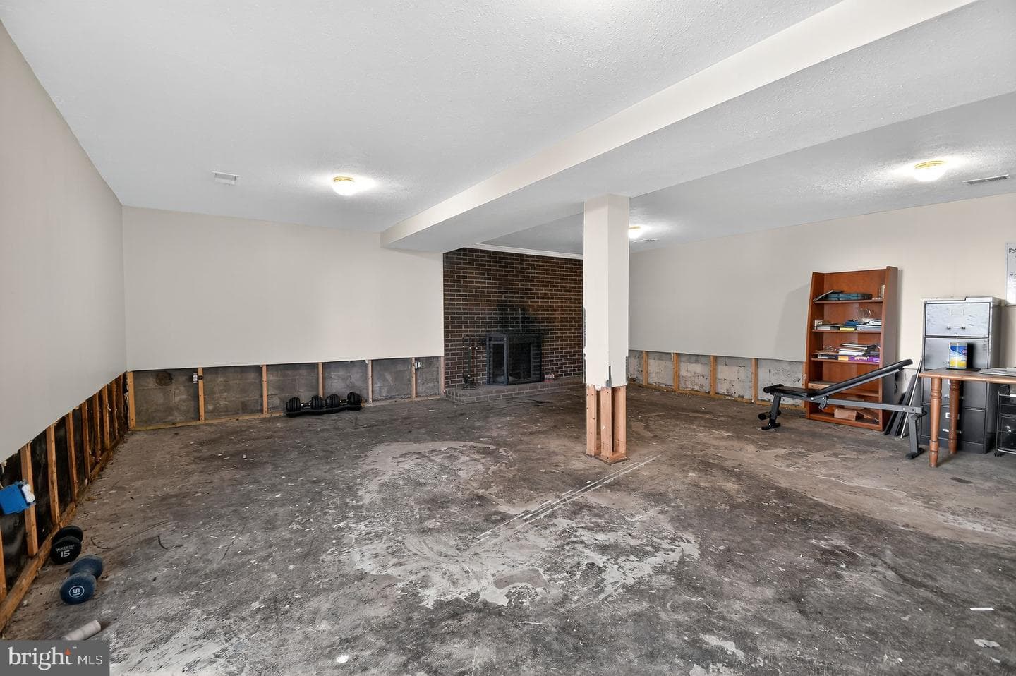 16504 Village Drive W photo 31