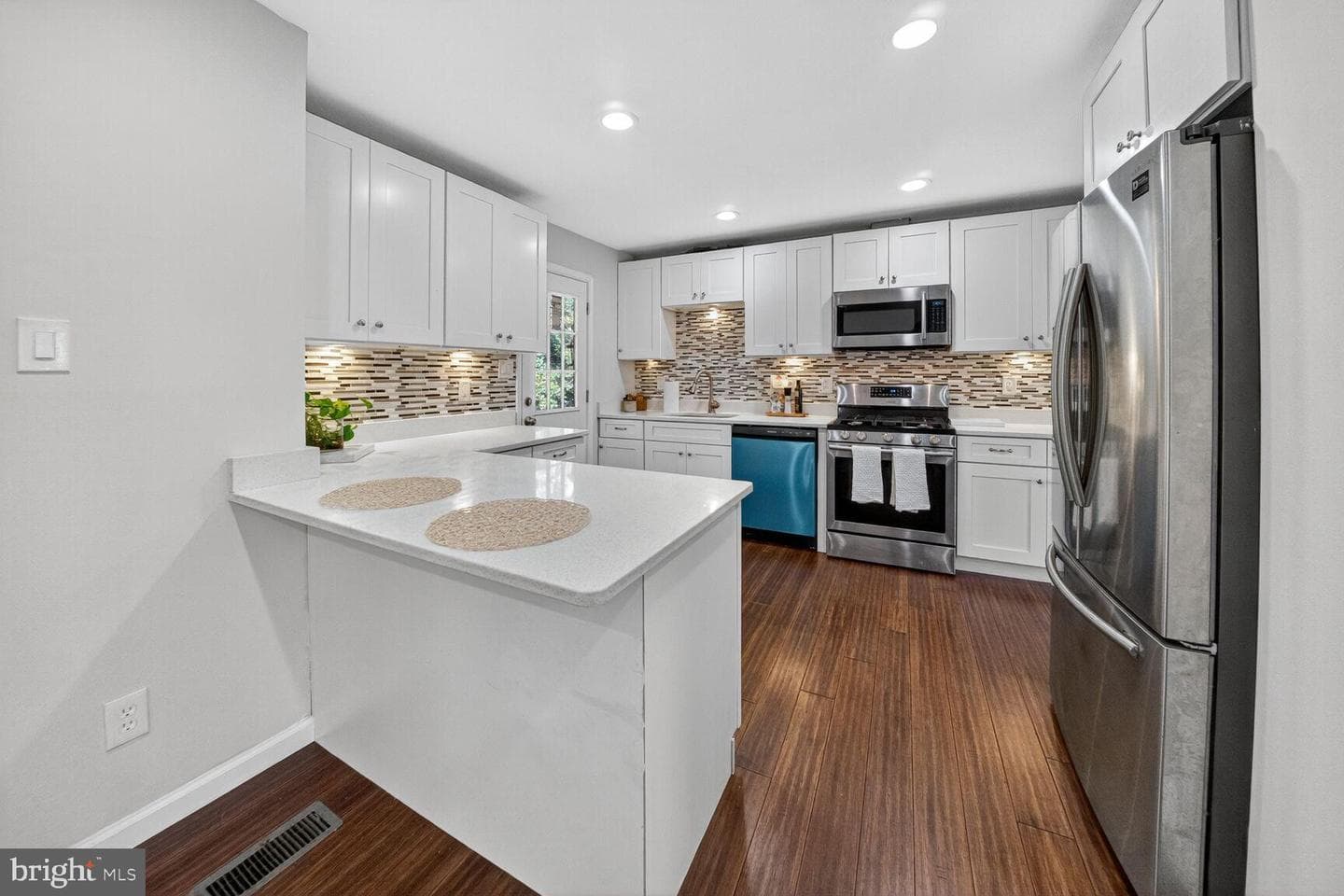 6802 Niles Drive photo 8