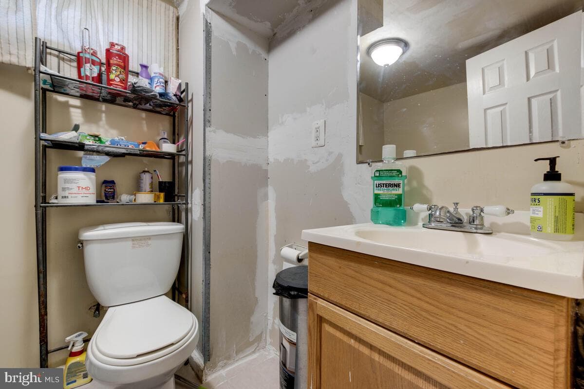 710 Somerset Place photo 28