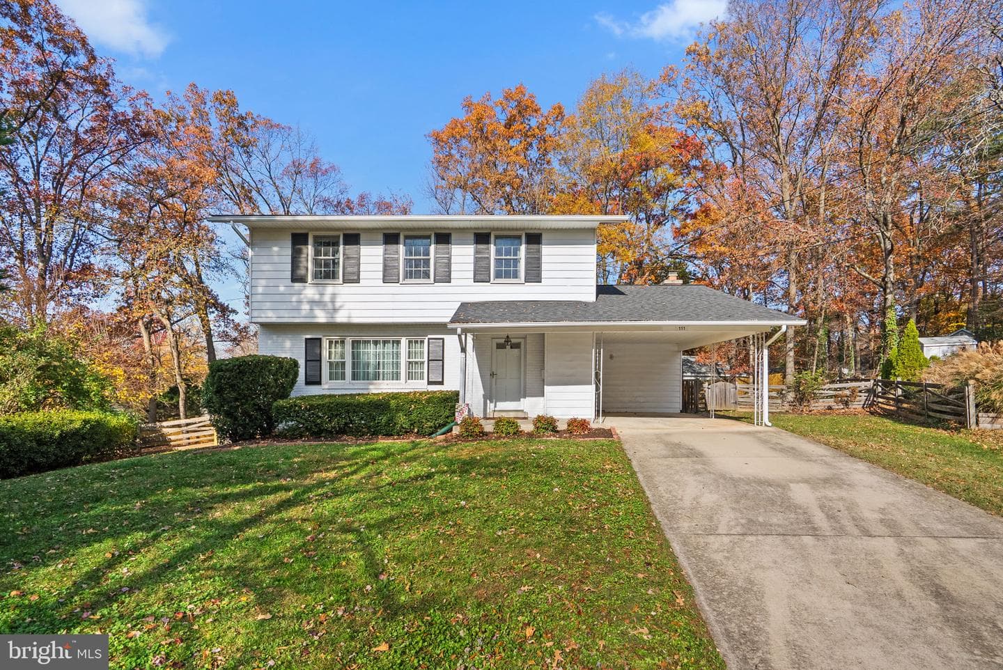 111 Tamarisk Court photo 1