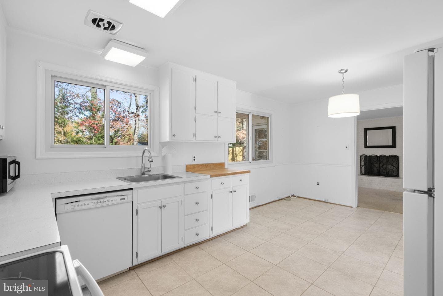 111 Tamarisk Court photo 8