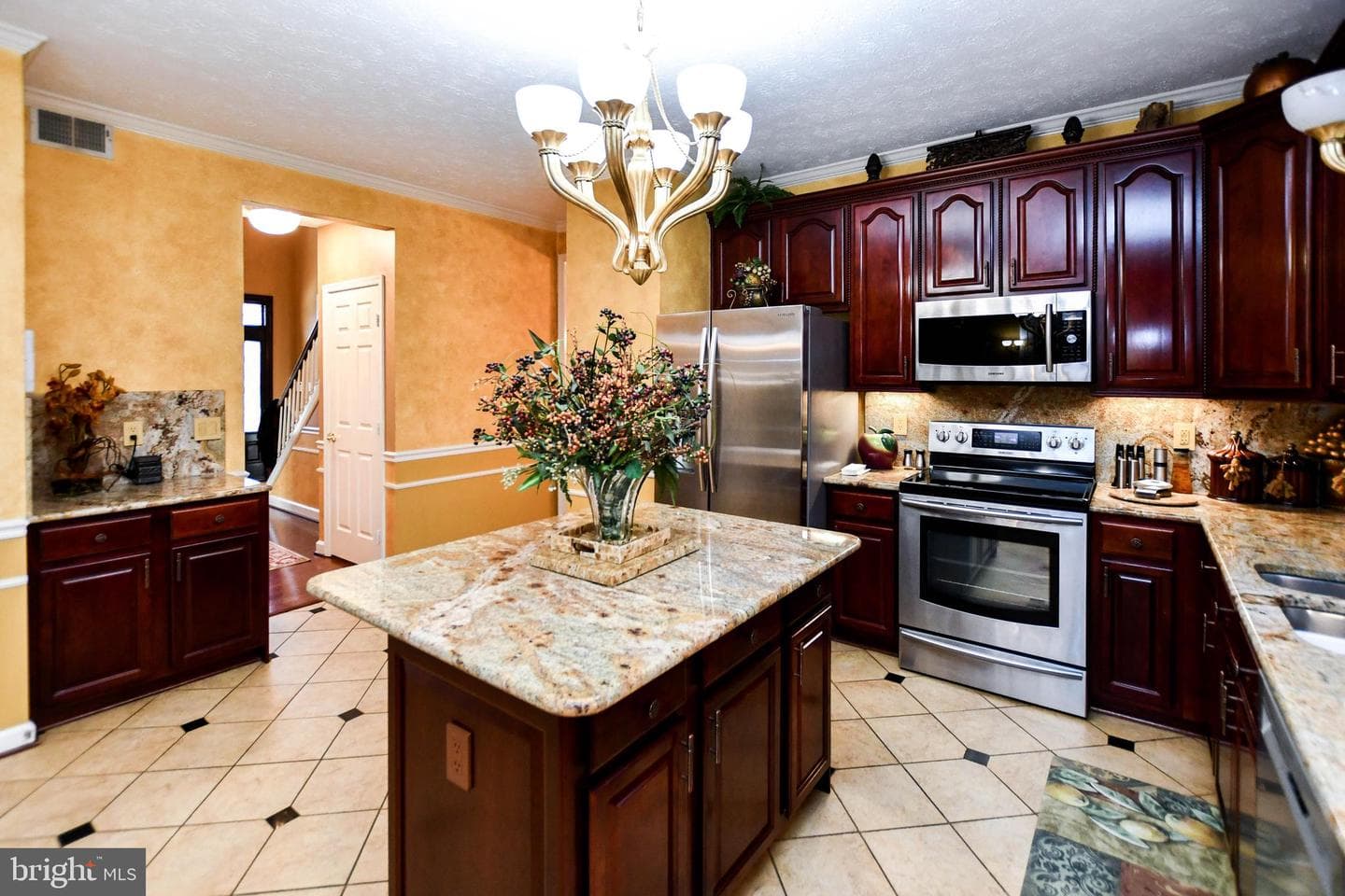 11406 Canterbury Court photo 20