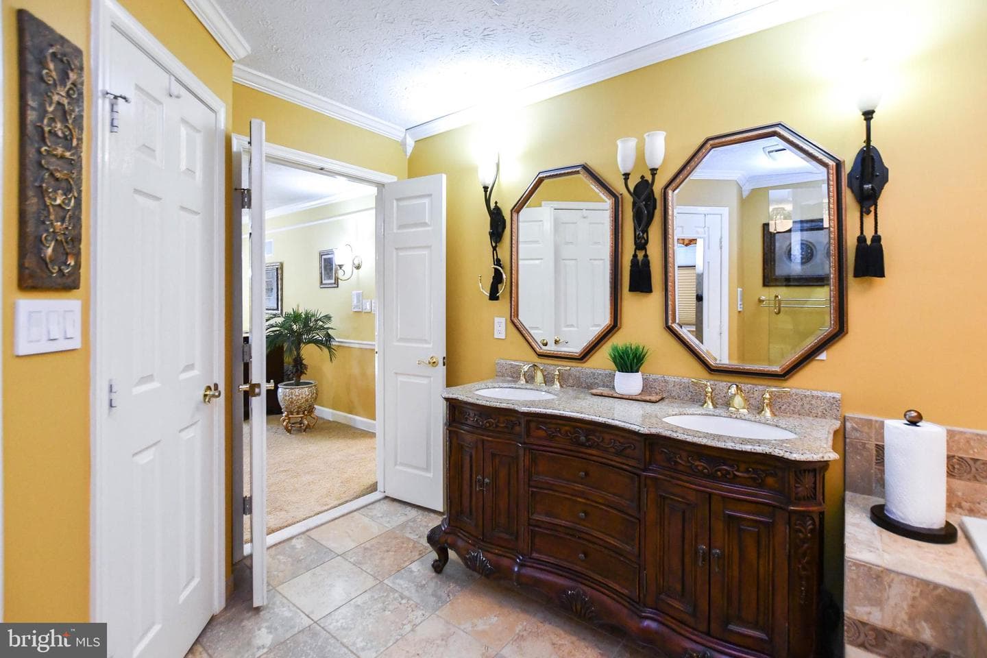 11406 Canterbury Court photo 35