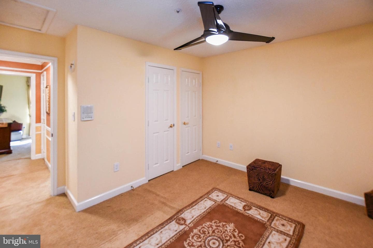 11406 Canterbury Court photo 42