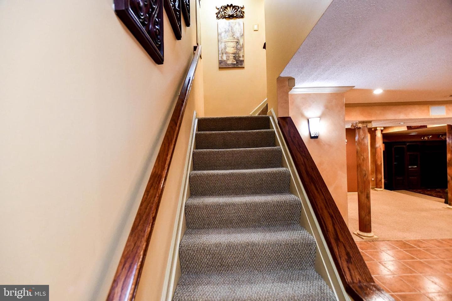 11406 Canterbury Court photo 46