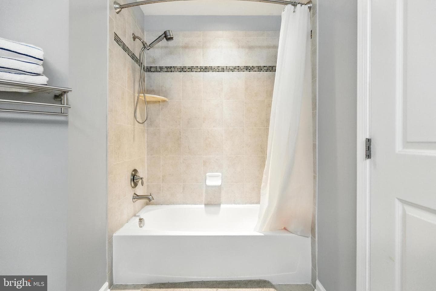 8518 Cedar Chase Drive photo 21